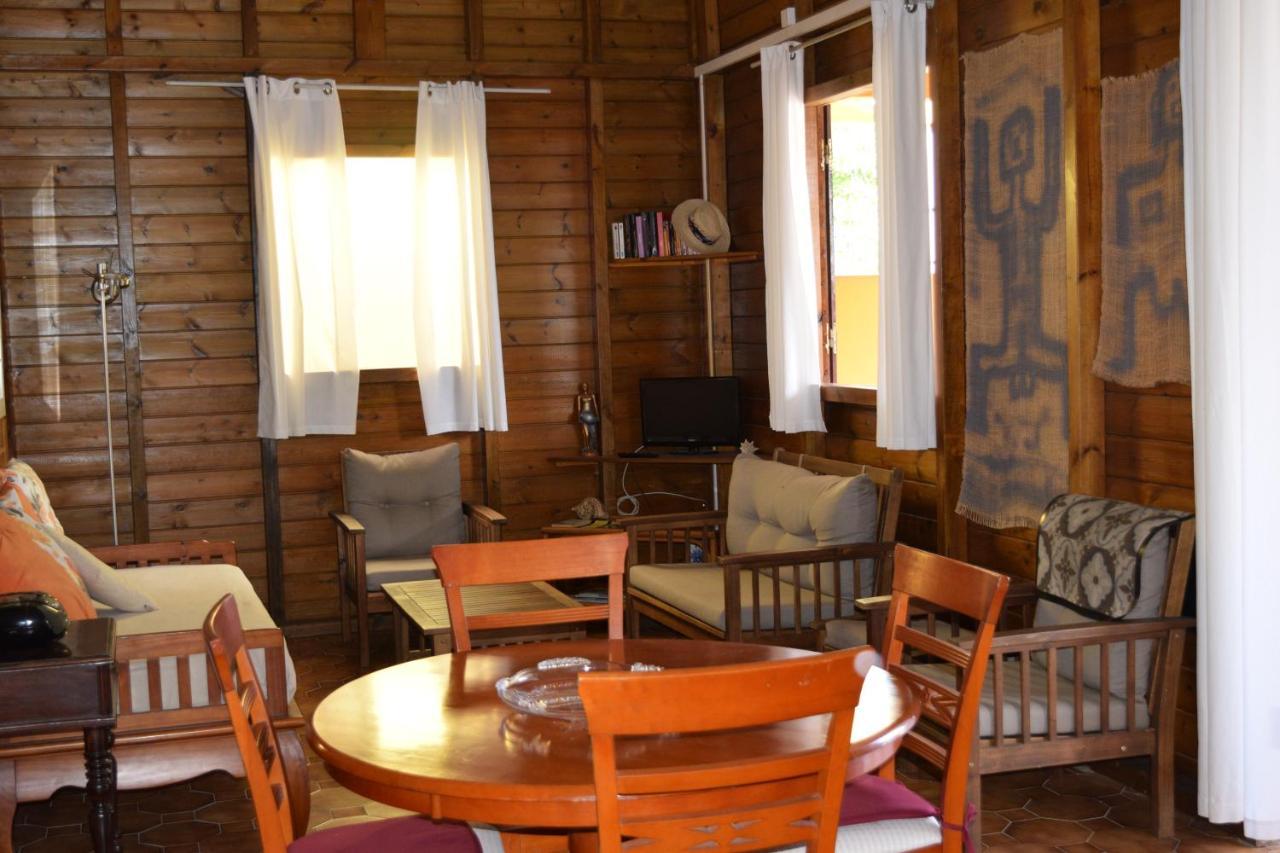 Maison créole, côté plage Bel emplacement Port-Louis Extérieur photo