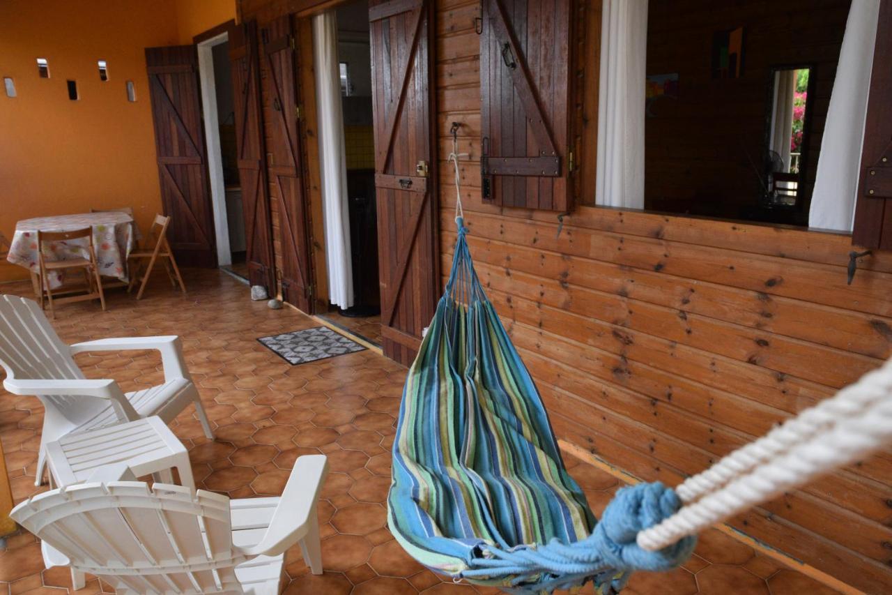 Maison créole, côté plage Bel emplacement Port-Louis Extérieur photo